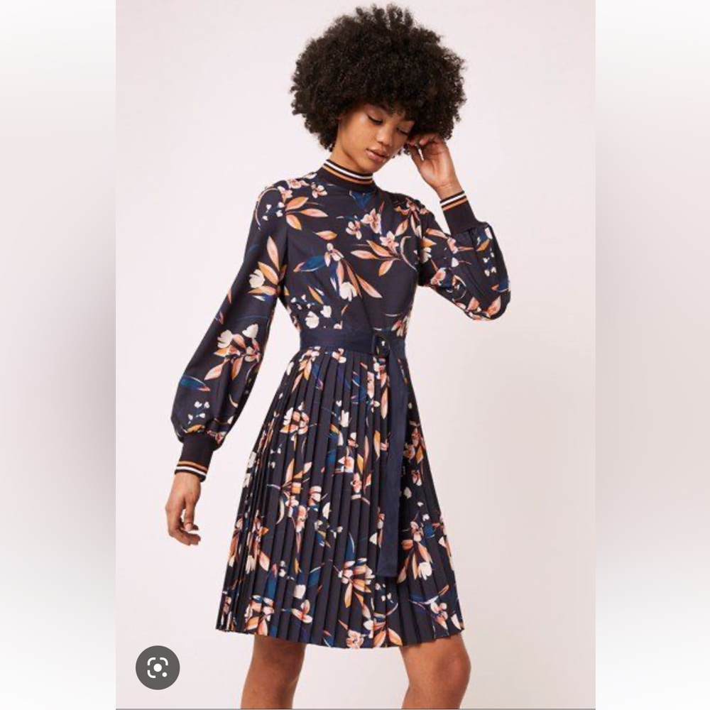 French Connection Elvia Blue Floral Pleated Dress